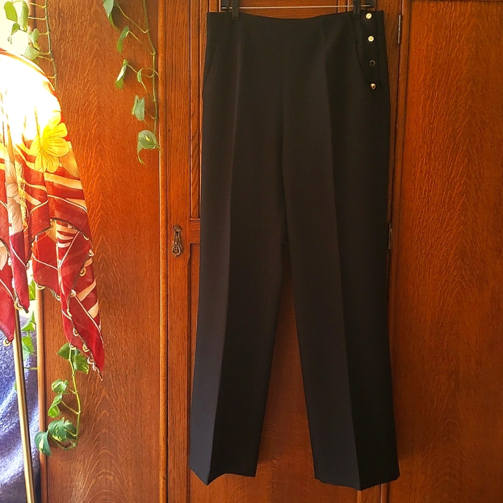 Stylish black pants, Focus 2000